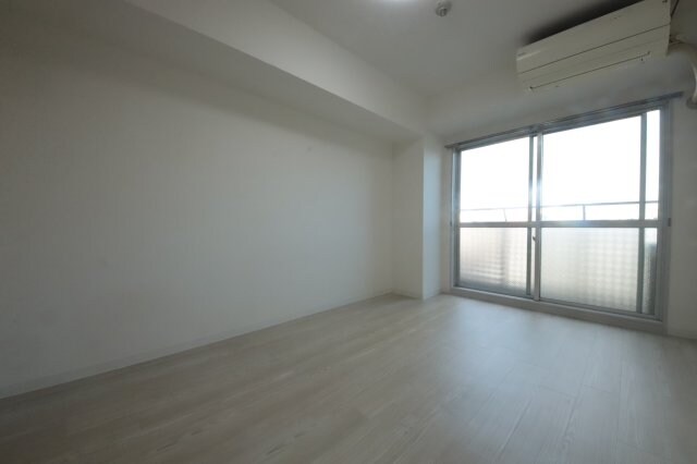 物件内観写真9　(ゆったり過ごせるリビングです)