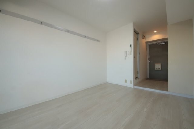 物件内観写真11　(ゆったり過ごせる居間です)