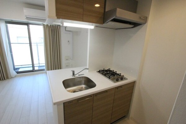 キッチン(コンパクトなキッチンで掃除もラクラク)