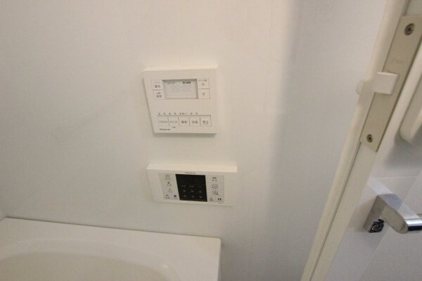 浴室(日々の疲れを癒すお風呂付です)