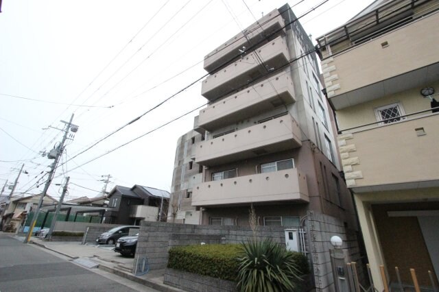 物件外観写真5　(きれいな外観です)