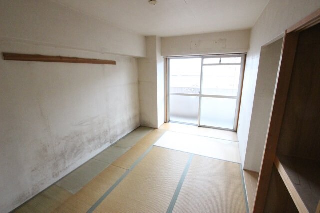 物件内観写真11　(きれいな和室です)