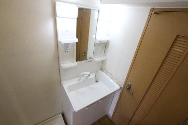 洗面・脱衣所(コンパクトで使いやすい洗面所)