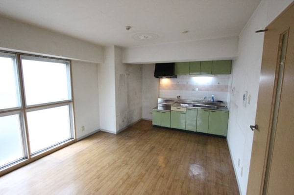 居室(おしゃれなリビングです)