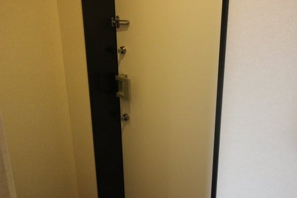 玄関(明るい玄関です)