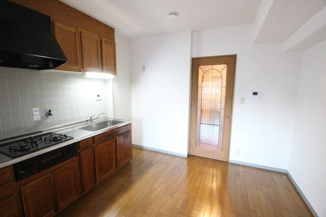 物件内観写真4　(使いやすいリビングです)