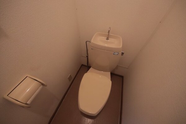 トイレ(清潔感のあるトイレです)