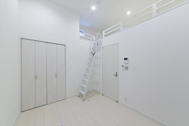 物件内観写真3　(使いやすいリビングです)