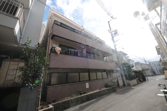 物件外観写真3　(建物外観を気になさる方へ、見た目の良い物件です)