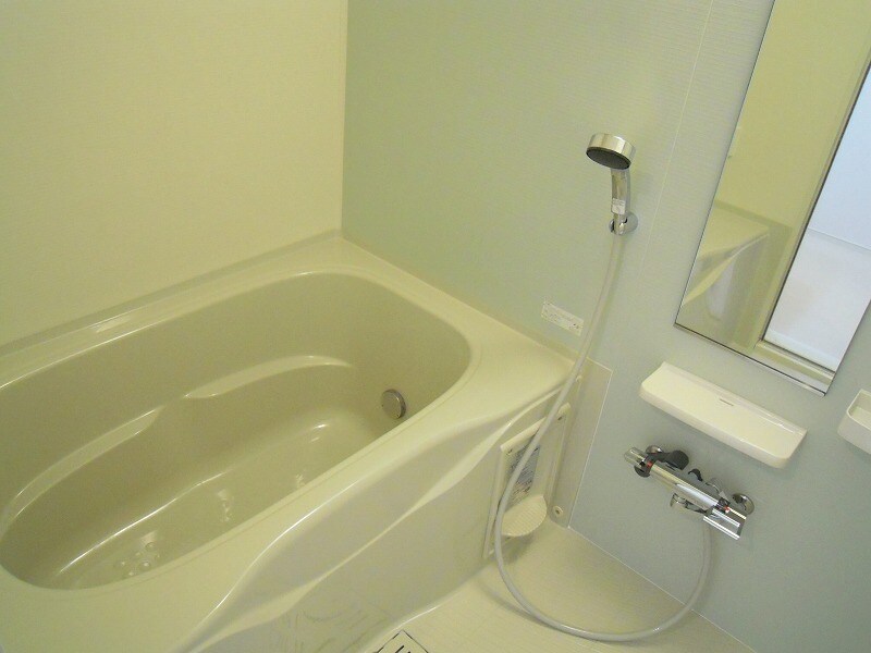 物件内観写真4　(お風呂で日々の疲れを落としましょう)