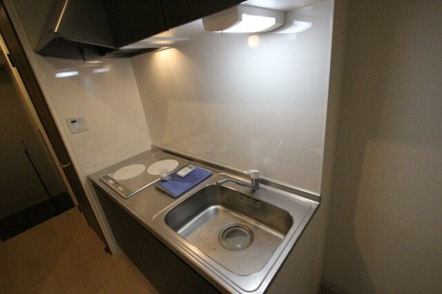 物件内観写真6　(コンパクトなキッチンで掃除もラクラク)