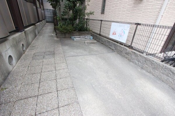 駐車場(駐車場完備です)
