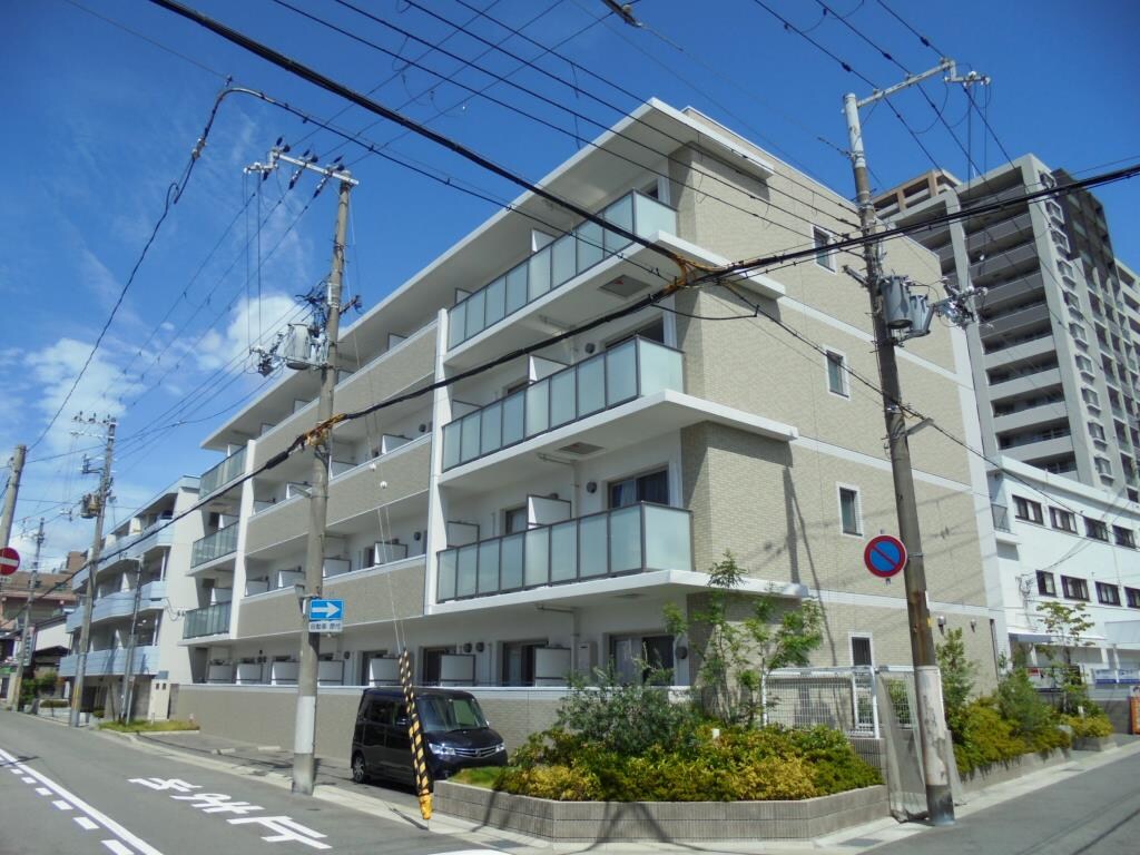 物件外観写真5　(物件の外観です)