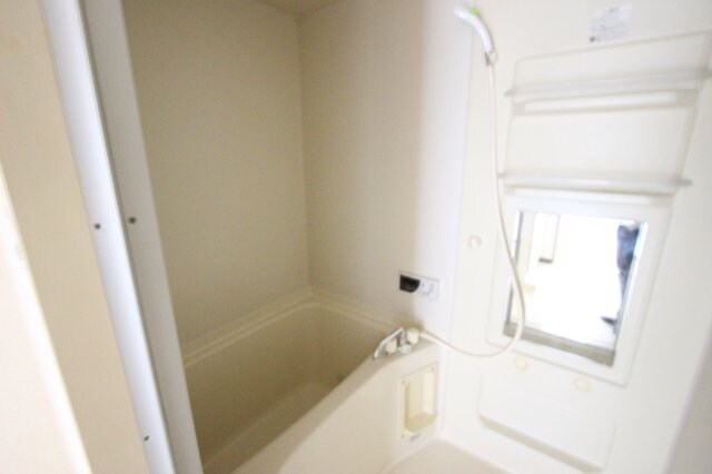 物件内観写真7　(ゆったり過ごせるお風呂です)