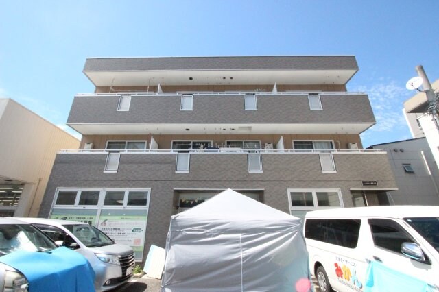 物件外観写真4　(おしゃれな外観です)