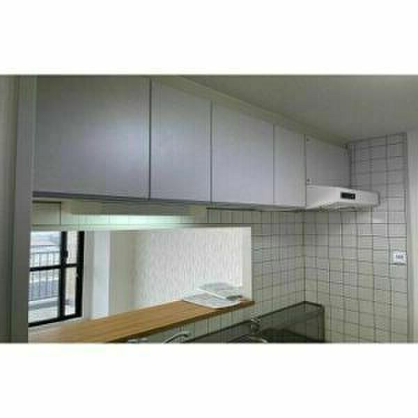 物件内観写真8　(コンパクトなキッチンで掃除もラクラク)