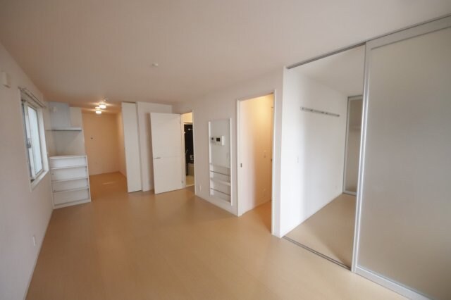 物件内観写真7　(おしゃれなリビングです)