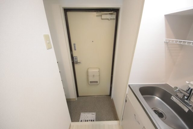 物件内観写真7　(落ち着いた玄関です)