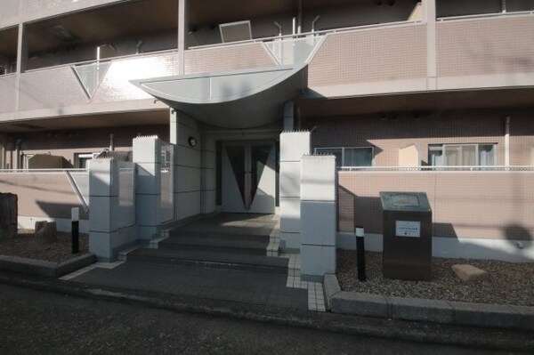 エントランス(清潔なエントランスです)