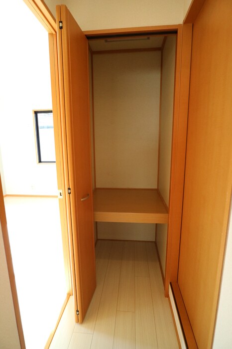 物件内観写真10　(大きなものも収納できそうです)