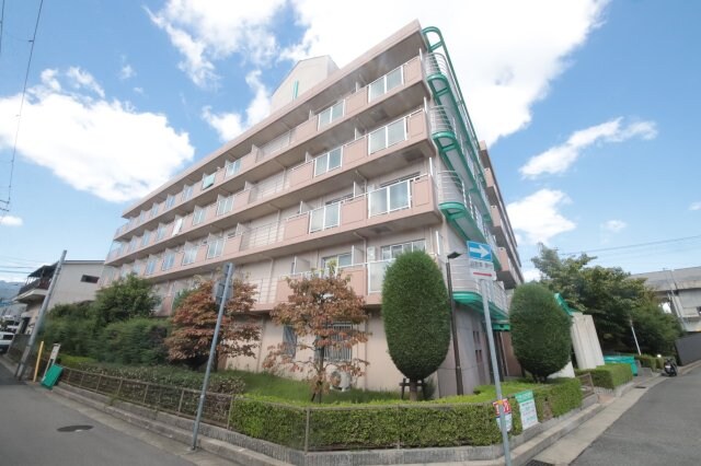 物件外観写真1　(物件の外観です)