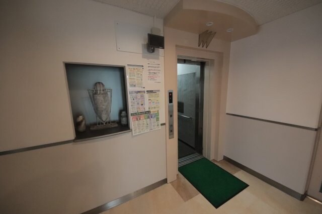 物件外観写真3　(毎日通るロビーはこのようになっています)