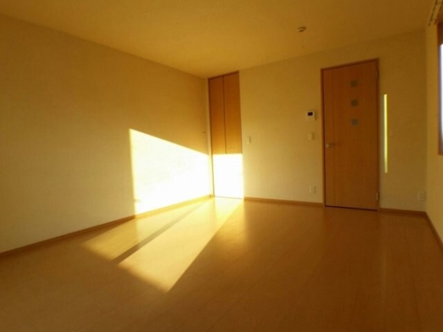 物件内観写真9　(居間です)