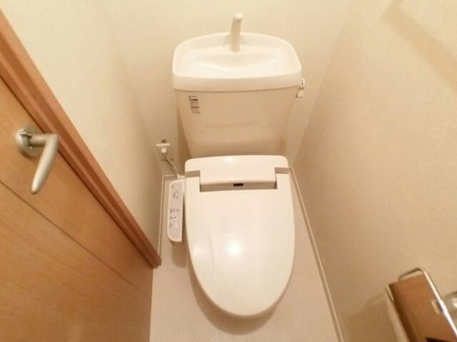 物件内観写真17　(コンパクトで使いやすいトイレです)