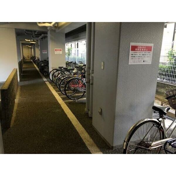 エントランス(毎日通るエントランスはこのようになっています)