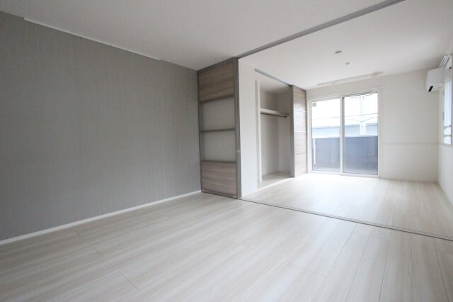 物件内観写真20　(おしゃれな居間です)