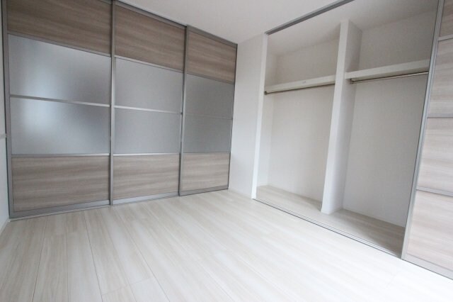 物件内観写真24　(おしゃれな居間です)