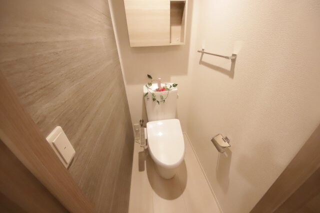 物件内観写真11　(シンプルで使いやすいトイレです)