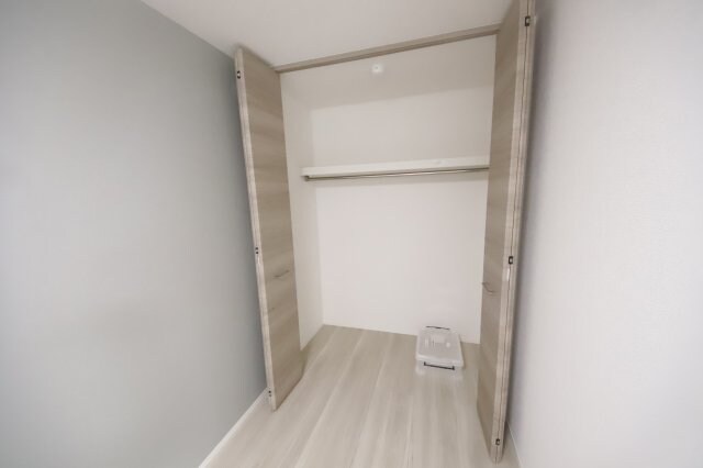 物件内観写真22　(ちょっとした収納スペースも充実しています)