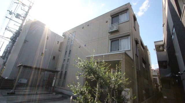 物件外観写真2　(外観もきれいです)