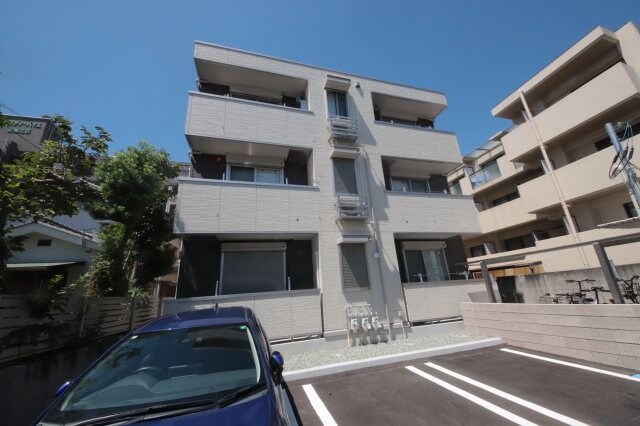 物件外観写真1　(物件の外観です)