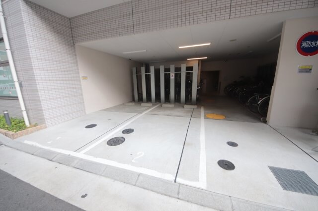 物件外観写真5　(カースペースがあります)