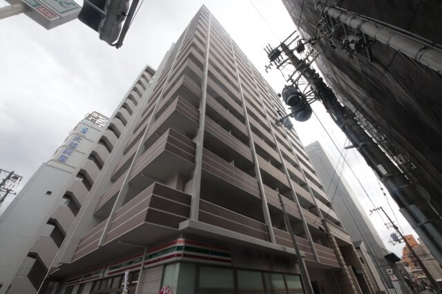 物件外観写真6　(外観は落ち着いています)