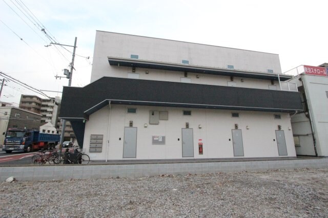 物件外観写真3　(きれいな外観です)