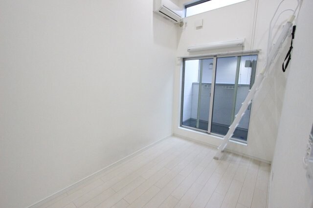 物件内観写真14　(おしゃれなリビングです)