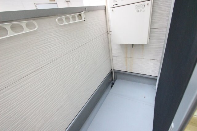 物件内観写真21　(広々としたバルコニーです)