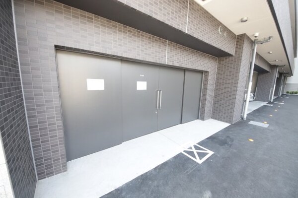 駐車場(車をお持ちの方に嬉しい駐車場付きの物件です)