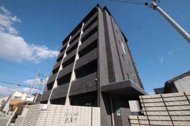 物件外観写真1　(外観もきれいです)