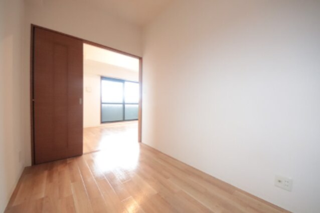 物件内観写真15　(スタンダードな洋室です)