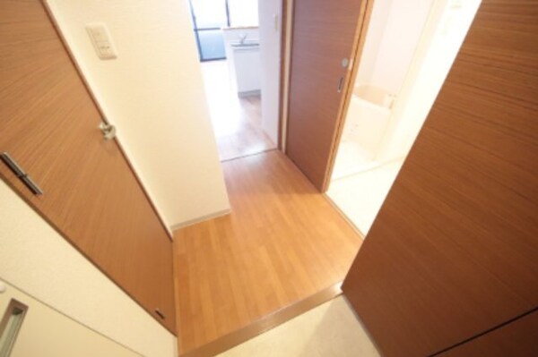 玄関(きれいな玄関です)