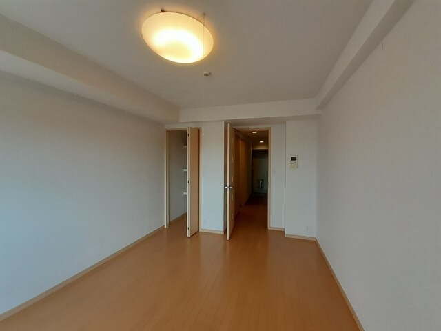 物件内観写真4　(使いやすい居間です)