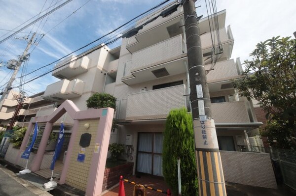 外観(落ち着いた雰囲気の外観です)