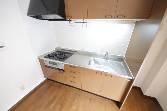 物件内観写真3　(使いやすいキッチンです)
