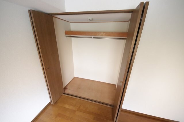 物件内観写真7　(専用の収納スペースです)