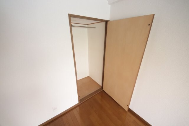 物件内観写真8　(収納があります)