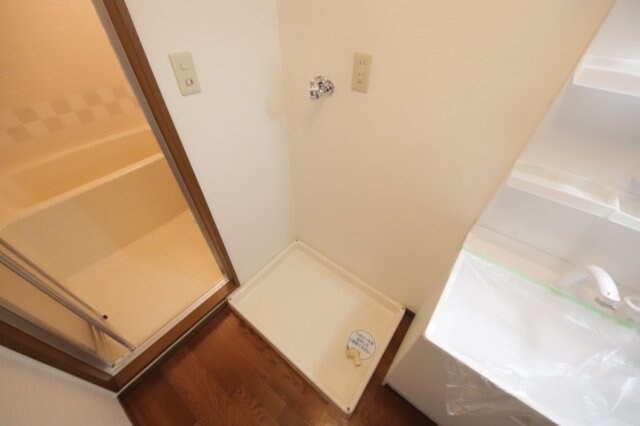 物件内観写真14　(コンパクトで使いやすい洗面所)